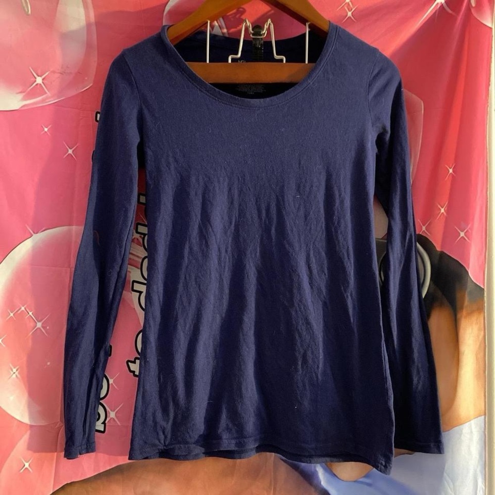 No boundaries, blue long sleeve top size large